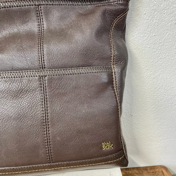 The Sak Brown Pebbled Leather Crossbody Bag Zip Top Adjustable Strap Minimalist - Picture 3 of 15